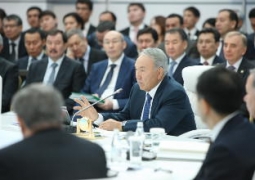 Нурсултан Назарбаев призвал чиновников делать выводы из арестов своих коллег