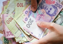 Нацбанк Украины заявил о девальвации гривны на 100%