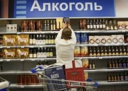 Казахстан вернул в магазины российские пиво и водку