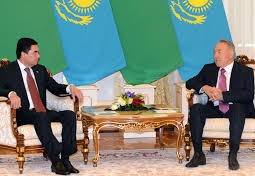 Нурсултан Назарбаев встретился с туркменским коллегой Гурбангулы Бермухамедовым