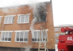 Пожар начался во время занятий в одной из сельских школ Восточного Казахстана