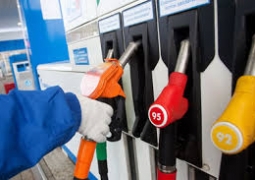 В Казахстане дешевеет российский бензин