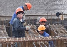 В Астане турецкая компания отказывается платить зарплату казахстанским рабочим