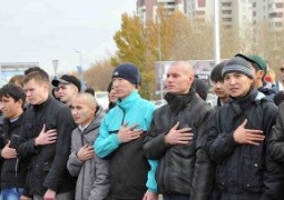 За уклонение от воинского призыва казахстанцам отныне грозит тюремный срок
