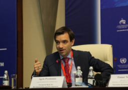 Ситуация в России оказывает серьезное давление на тенге - экономист ЕБРР