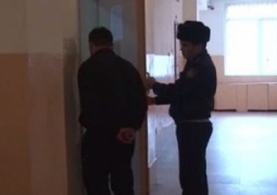 Главарь ОПГ в Туркестане при задержании совершил наезд на сотрудников полиции