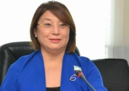 Сенатор Б.Айтимова призвала молодых казахстанцев жить в кредит