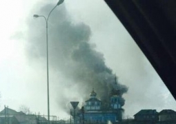 В Алматы горит Петропавловский храм