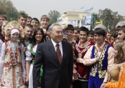 АНК просит Нурсултана Назарбаева принять участие на президентских выборах