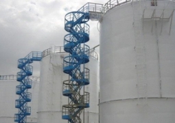 930 тыс. тонн ГСМ накоплено в резервуарах нефтебаз Казахстана 