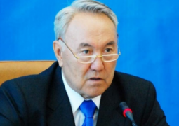 Смена декораций. Зачем Назарбаев высказал сомнение в своем участии в выборах?