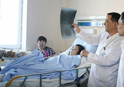 Выжившую в крушении АН-2 Асем Шаяхметову выписали из больницы