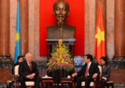 Председатель Мажилиса РК Кабибулла Джакупов встретился с Президентом Вьетнама