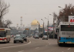 В общественном транспорте Алматы до конца года внедрят электронное билетирование