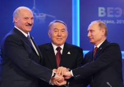 Мы развиваем отношения с Казахстаном и Белоруссией, чтобы люди стали лучше жить - В.Путин