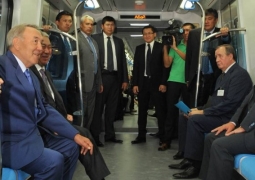 Нурсултан Назарбаев открыл две новые станции метро в Алматы