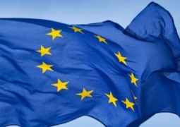 Лидеры ЕС договорились распределять беженцев по территории союза