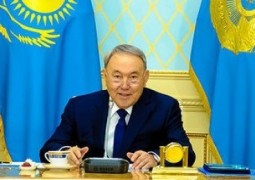 Назарбаев извинился за высокую для «супердемократических стран» явку на выборах