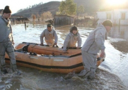 961 человек эвакуировали из-за сложной паводковой ситуации в Зыряновском районе ВКО