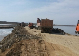 Из-за паводков в трех областях Казахстана перекрыты дороги республиканского значения