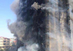 В Баку сгорела многоэтажка: 16 погибших, 54 человека госпитализированы (ВИДЕО)