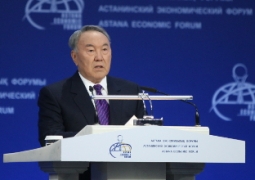 Нурсултан Назарбаев назвал главную проблему казахстанцев на пути к осуществлению грандиозных задач