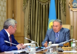 Нурсултан Назарбаев поручил ликвидировать аварийные и трехсменные школы