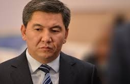 Мажилисмен открыто намекнул Аслану Саринжипову об отставке