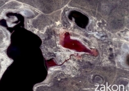 "Кровавое озеро" появилось в Атырауской области
