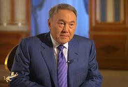 Нурсултан Назарбаев считает нормальным критику в свой адрес