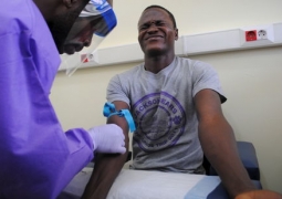 Экспериментальная вакцина против вируса Эболы показала 100% эффективность