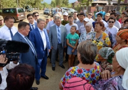 Ахметжан Есимов встретился с жителями пострадавших от сели районов (ВИДЕО)