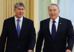 Нурсултан Назарбаев и Алмазбек Атамбаев будут следить за открытием границы онлайн