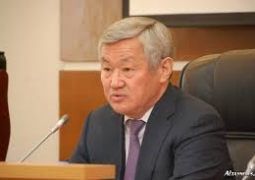 На 27% повысятся зарплаты бюджетников с 2016 года, - Бердыбек Сапарбаев