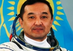 Казахстан и Россия подписали контракт о полете Айдына Аимбетова на МКС