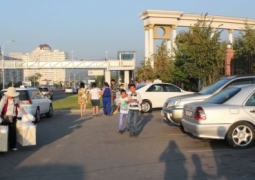 Алматинцы вправе не платить за парковку у Парка Первого президента