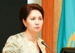 Гульшара Абдыкаликова предложила Великобритании безвизовый режим для дипломатов Казахстана 