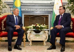 Нурсултан Назарбаев и Эмомали Рахмон подписали договор о стратегическом партнерстве между Казахстаном и Таджикистаном