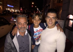 Сирийский беженец, получивший подножку от журналистки, станет тренером в футбольной школе в Испании