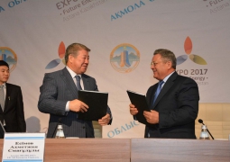 Ахметжан Есимов и Сергей Кулагин подписали меморандум о привлечении казахстанских производителей к строительству ЭКСПО