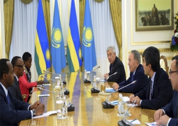 Нурсултан Назарбаев провел встречу с Президентом Руанды