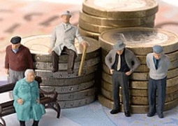 Депутаты предложили перенести назначение базовой пенсии на один год