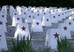 Вандалы осквернили кладбище советских солдат в Польше