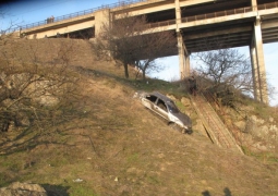 Nexia вылетела с моста в Аршалы, погибли два человека 