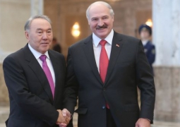 Нурсултан Назарбаев награжден Орденом дружбы народов