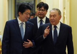 Япония окажет поддержку экономическим реформам Казахстана, - Синдзо Абэ