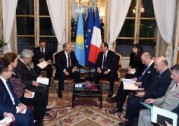 Казахстан и Франция договорились о сотрудничестве в космической сфере 