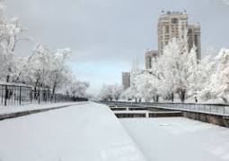 Снег и метель ожидают казахстанцев во вторник