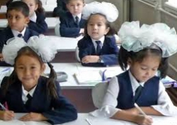 Нурсултан Назарбаев подписал закон о 12-летнем образовании