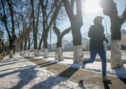 Погода без осадков ожидает казахстанцев в понедельник 